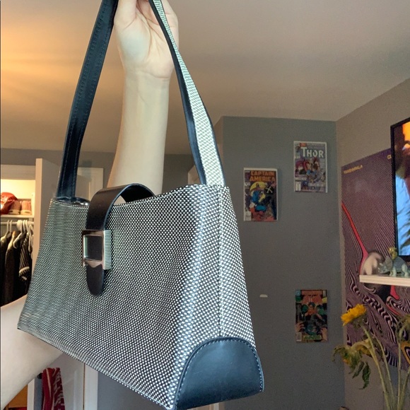 Super cute shoulder bag🖤 - Picture 2 of 4